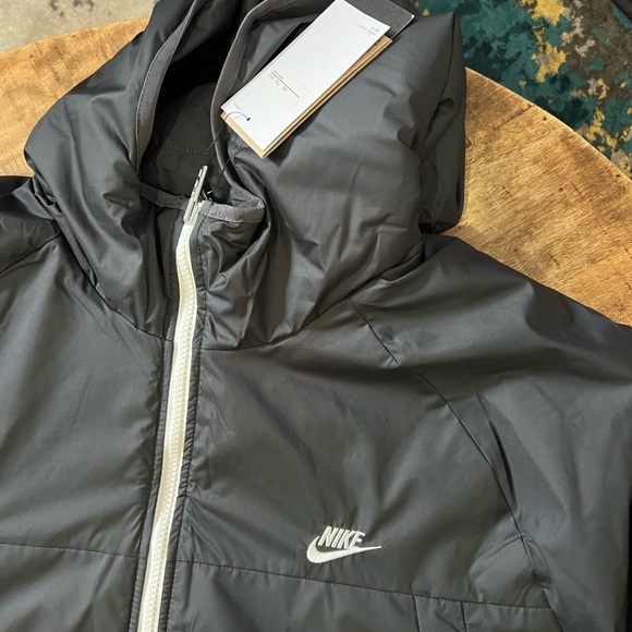 Men's Nike Therma-FIT Legacy Reversible Hooded Jacket - Picture 11 of 15